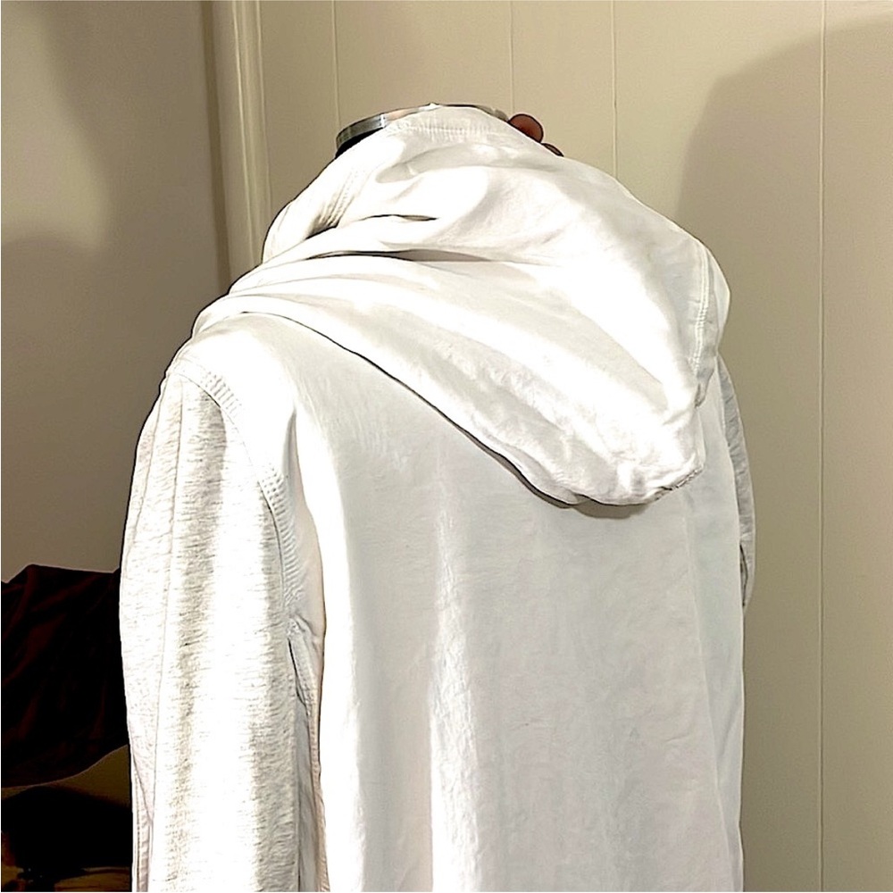 Lululemon Hooded Jacket - Picture 4 of 5